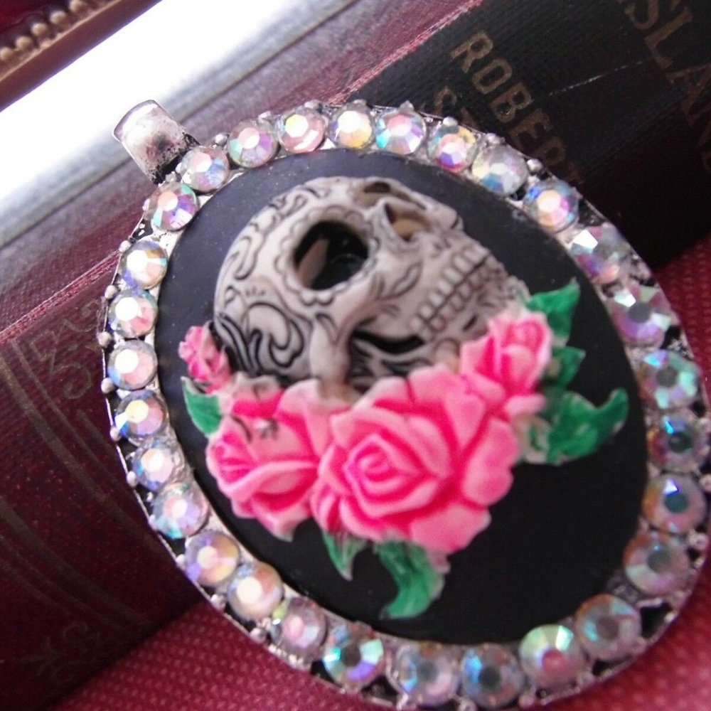 Fancy art GYPSY SKULL PINK Rose Cameo Necklace Rockabilly